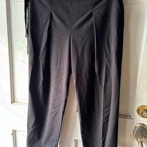 Liz Claiborne Women's Black Ankle Pants